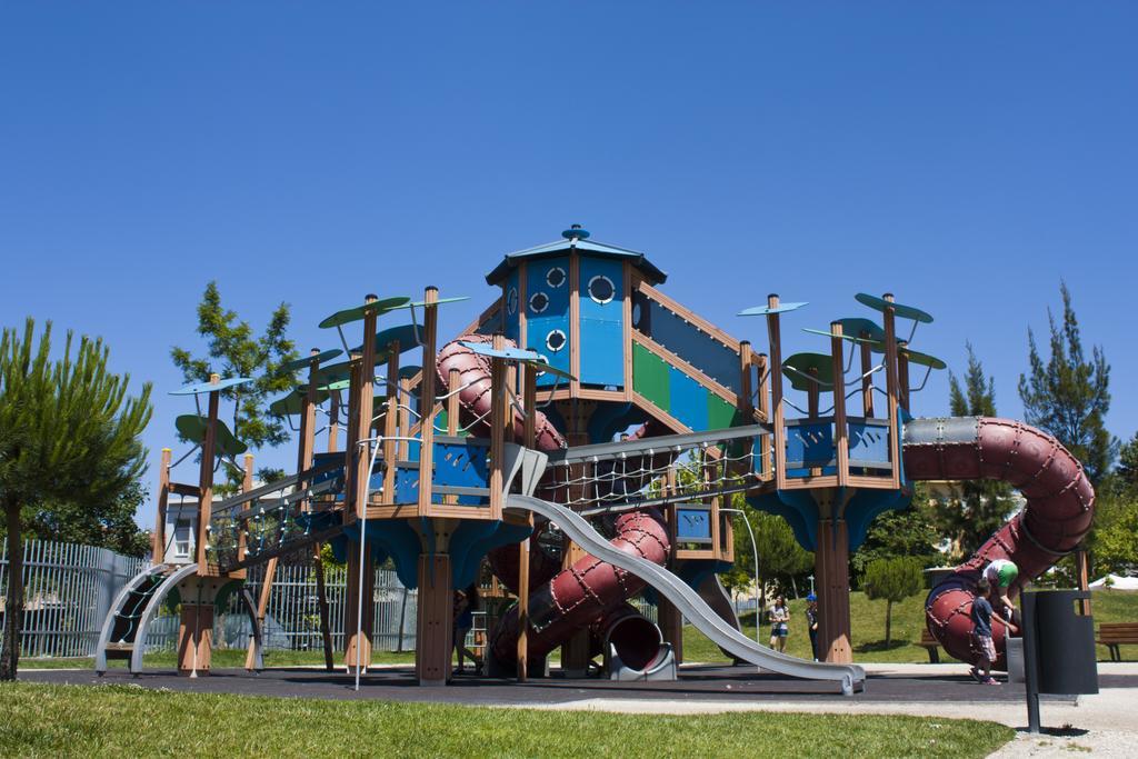 Porto'S City Park & Surf Beach Rooms Матосиньос Екстериор снимка